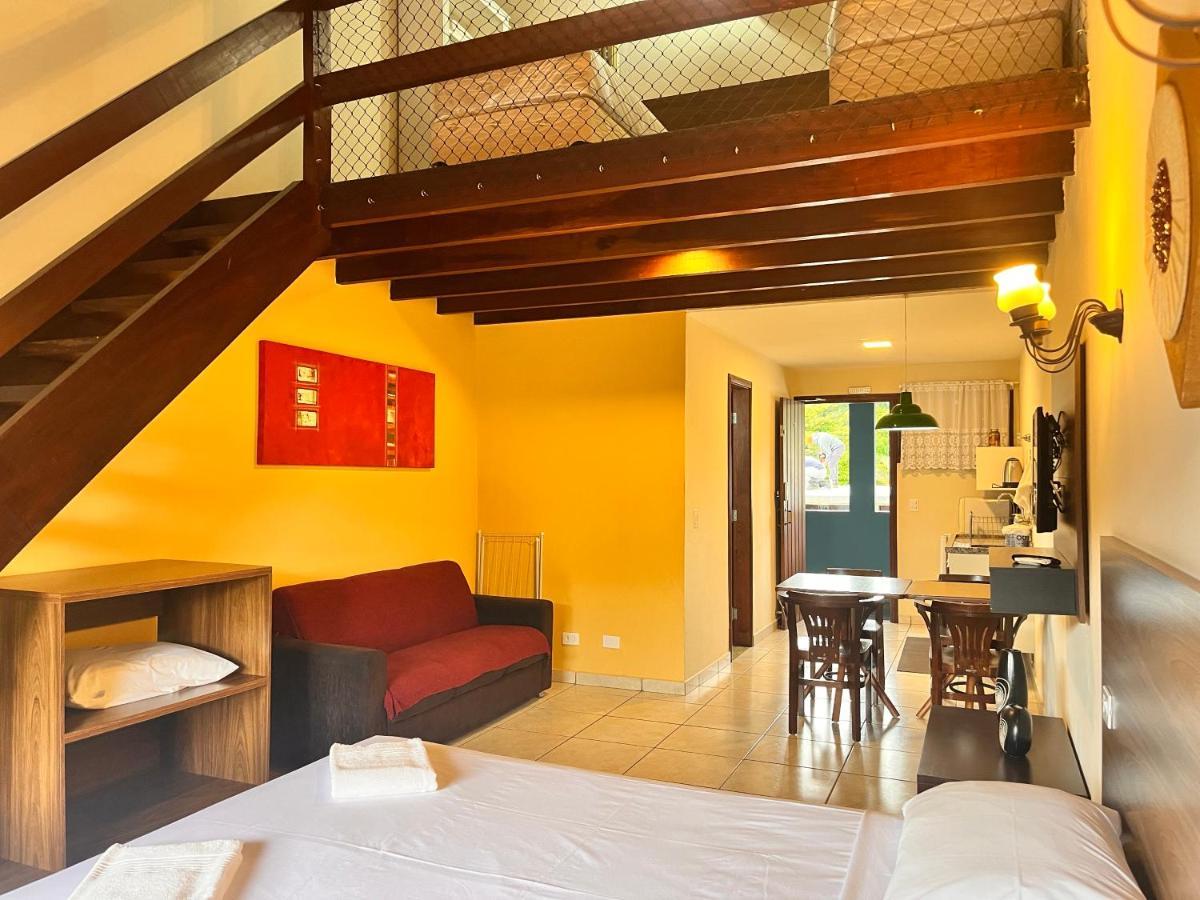 Delphin Apartamento 7 Ilhabela Eksteriør billede